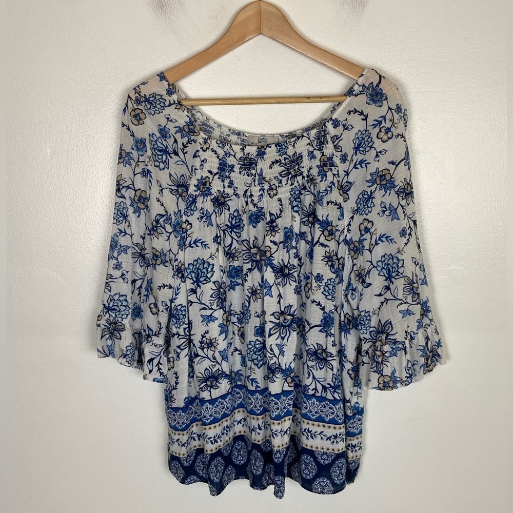 Croft‎ & Barrow Women's Boho Floral Top Size L Blue & White Smocked 3/4 Sleeves
